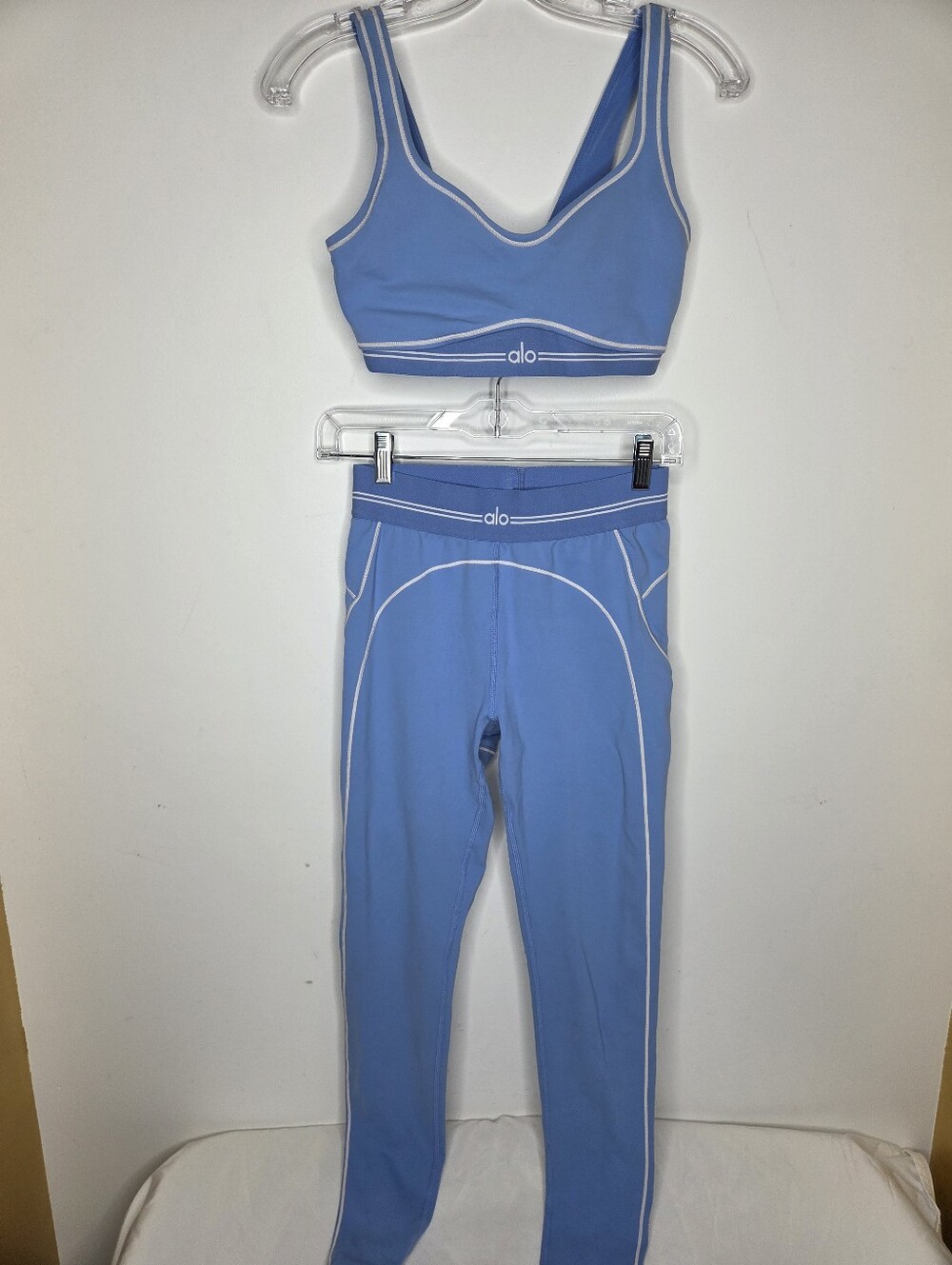 Alo Yoga Size S/P/Ch High-Rise Legging & Sports Bra Set in Crystal Clear Blue